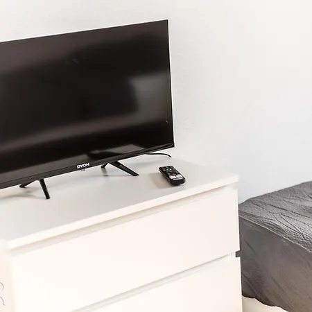 Komplett Ausgestattetes Mit Einzelbetten - Kueche, Wlan Inklusive *